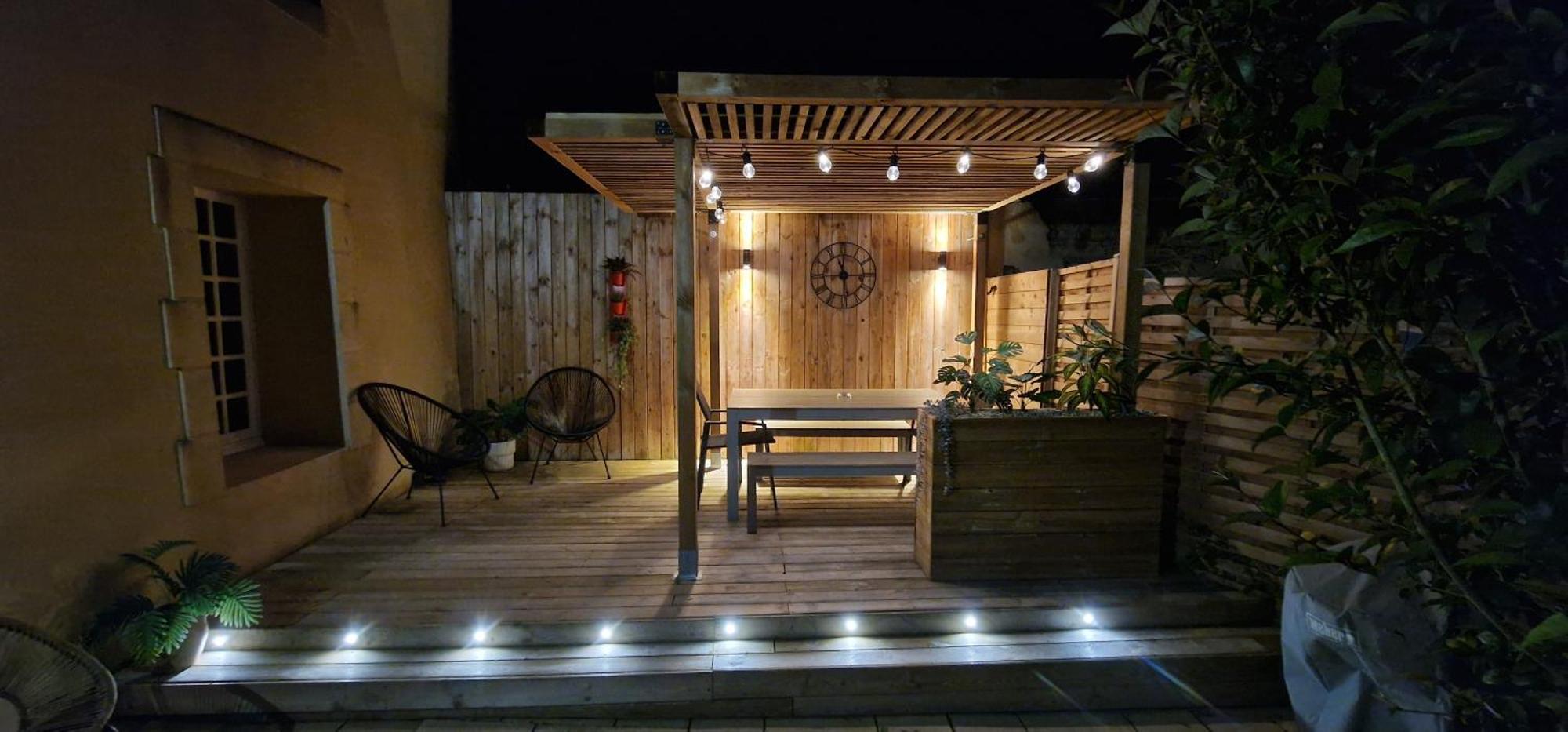 Gite 4 Personnes Avec Piscine Et Bain Nordique Proche Des Plages Du Debarquement Le Manoir  エクステリア 写真